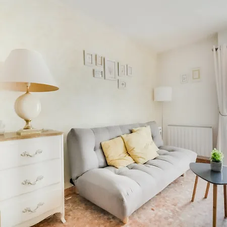 Apartment Reine Astrid