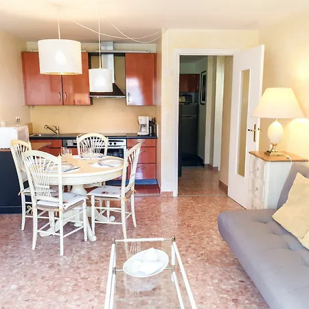 Reine Astrid Apartment Cannes